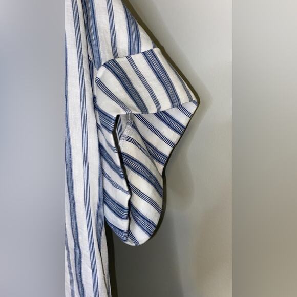 Frame Button-Down Top - Picture 6 of 9